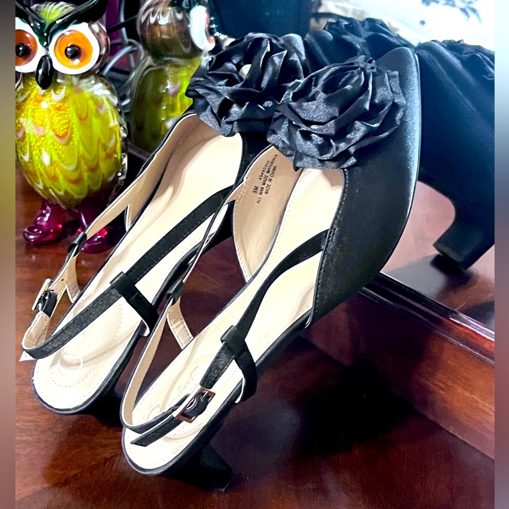C Comfort Est 1946 Women’s Shoes. Size 8. NWT.